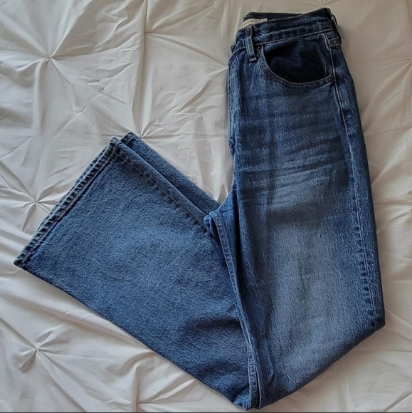 Levi's High Rise 90s Flare Jeans - Picture 2 of 6